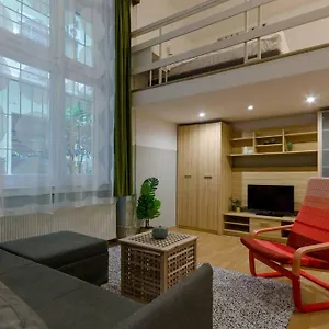  Apartamento De Lux In Historical Quarters